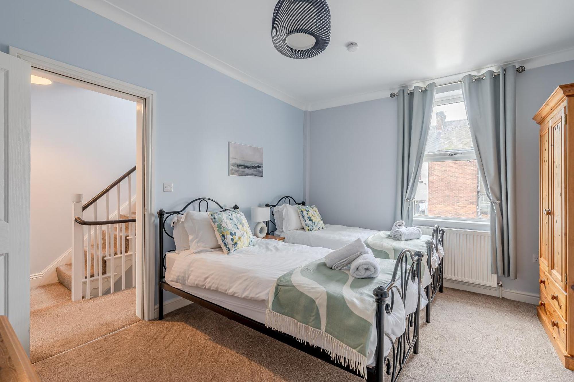 Rosemill - Large Pet Friendly Home With Off Road Parking ويتبي المظهر الخارجي الصورة