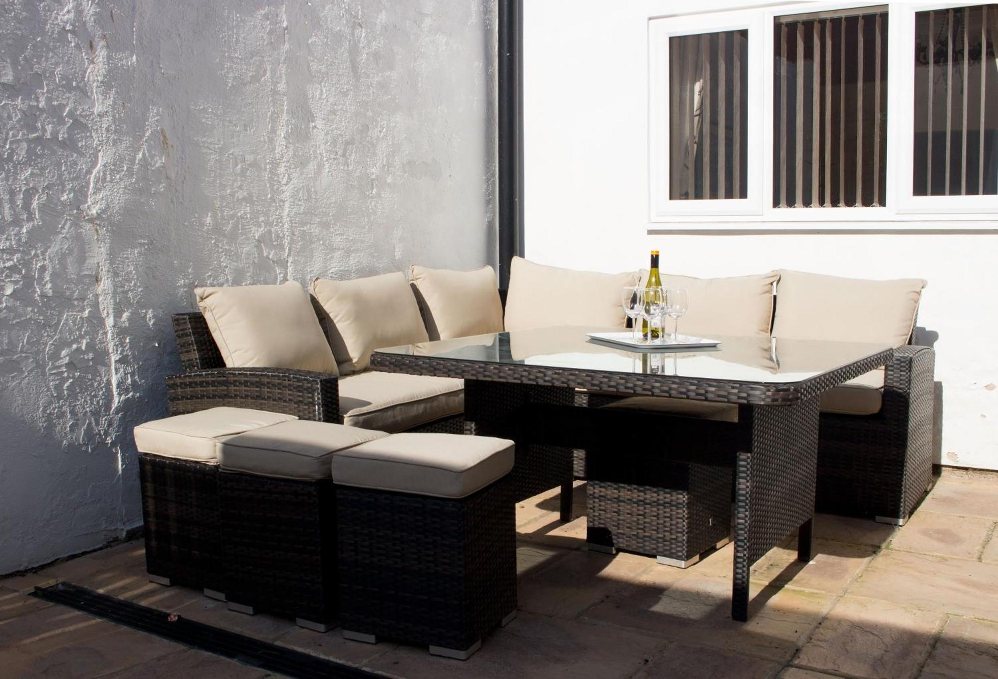 Rosemill - Large Pet Friendly Home With Off Road Parking ويتبي المظهر الخارجي الصورة